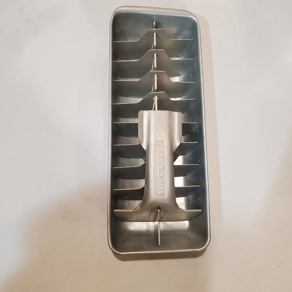Vintage Quickube Metal ice try aluminum cube tray - Picture 9 of 9